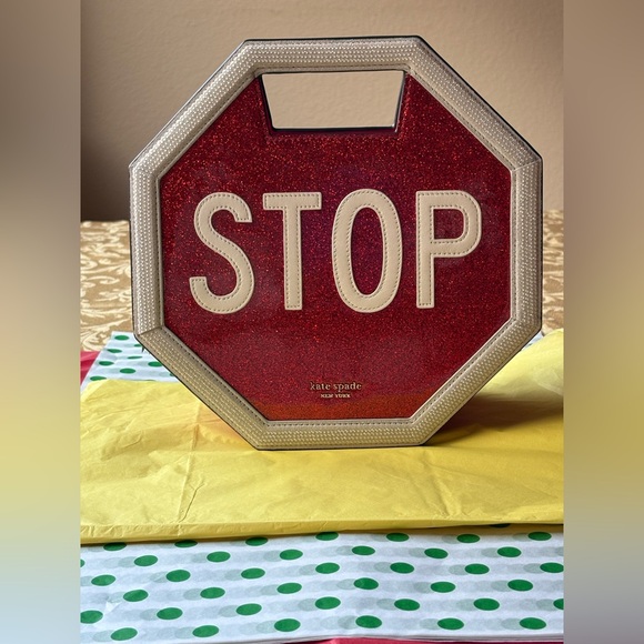 🚦🚦🚦 KATE SPADE DETOUR GLITTER PATENT LEATHER 3D STOP SIGN CROSSBODY & WALLET 🚦🚦🚦 - Picture 15 of 16